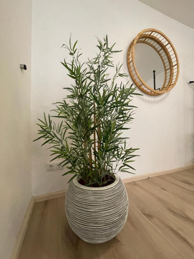 Am Exklusives Loft Mit 3 Schlafzimmern, Netflix, Zentral, Parkplatz Amberg Exterior photo
